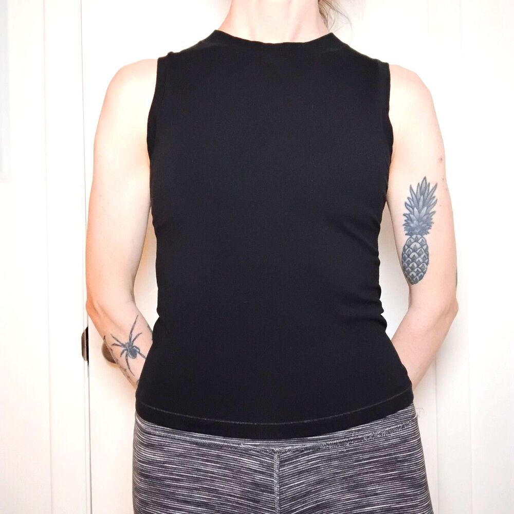 Yogalicious Airlite Melissa Crop Tank Size Large Black